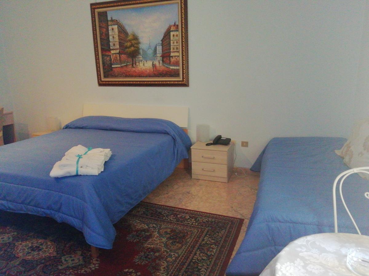 Bed and Breakfast Do Re Mi Bb à Trani Extérieur photo